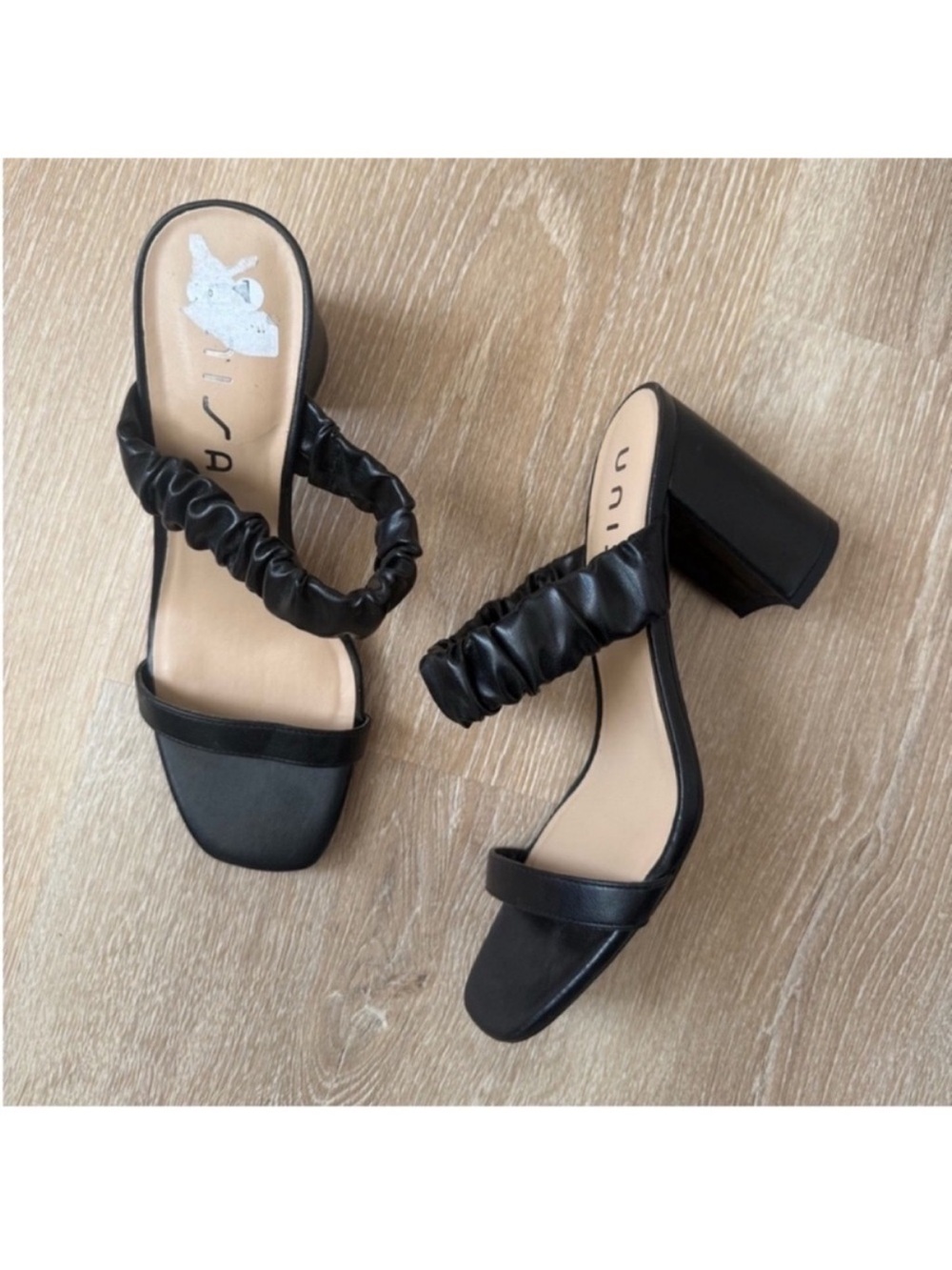 UNISA Black Scrunch Strap Block Heel Sandals size 8